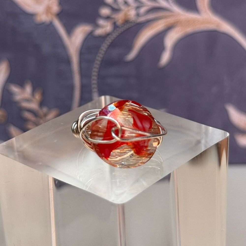 Vintage Estate Red Glass and Silver Toned Wire Ring Size 6 Lot D68 - Picture 4 of 8